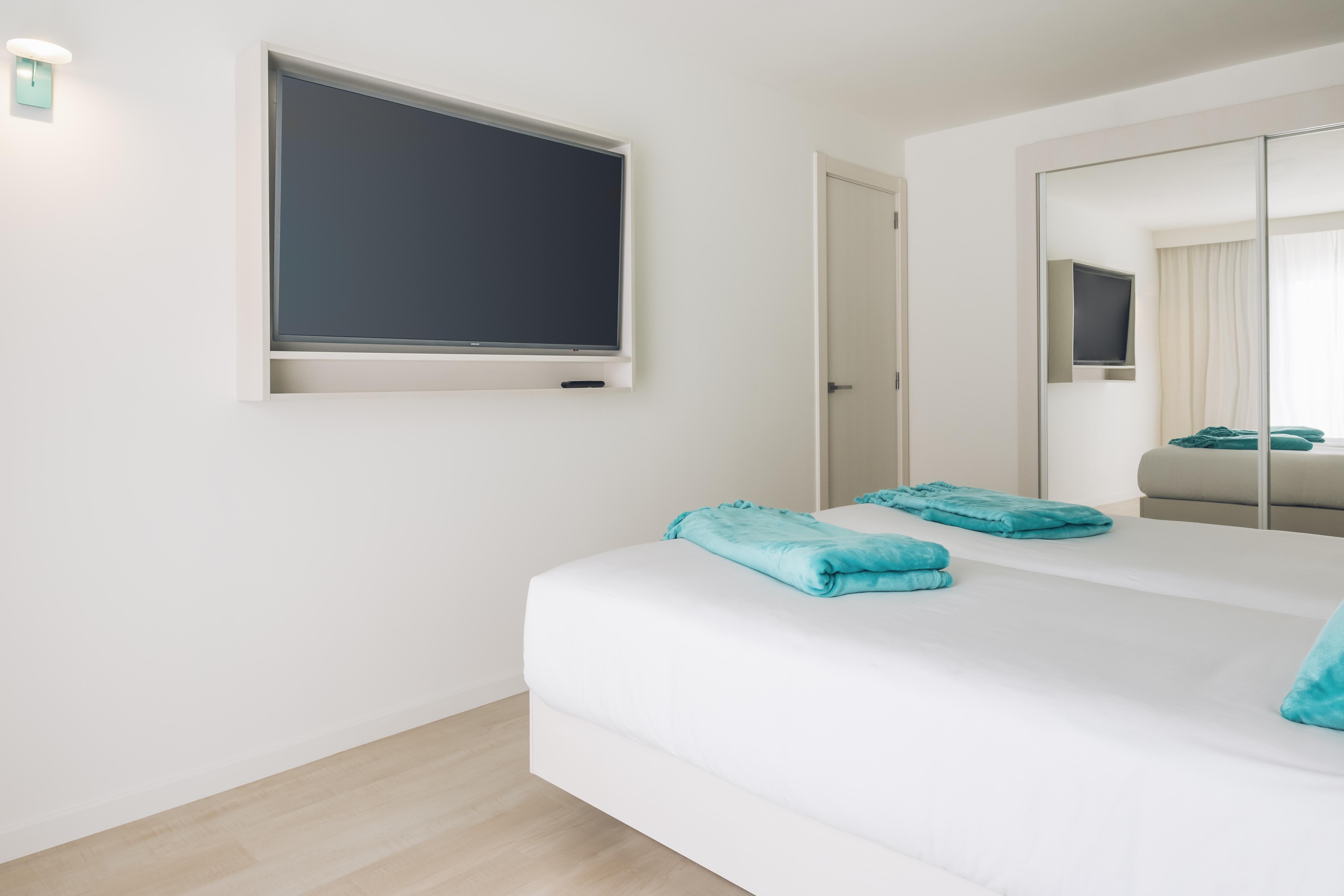 Iberostar Waves Alcudia Park Hotel