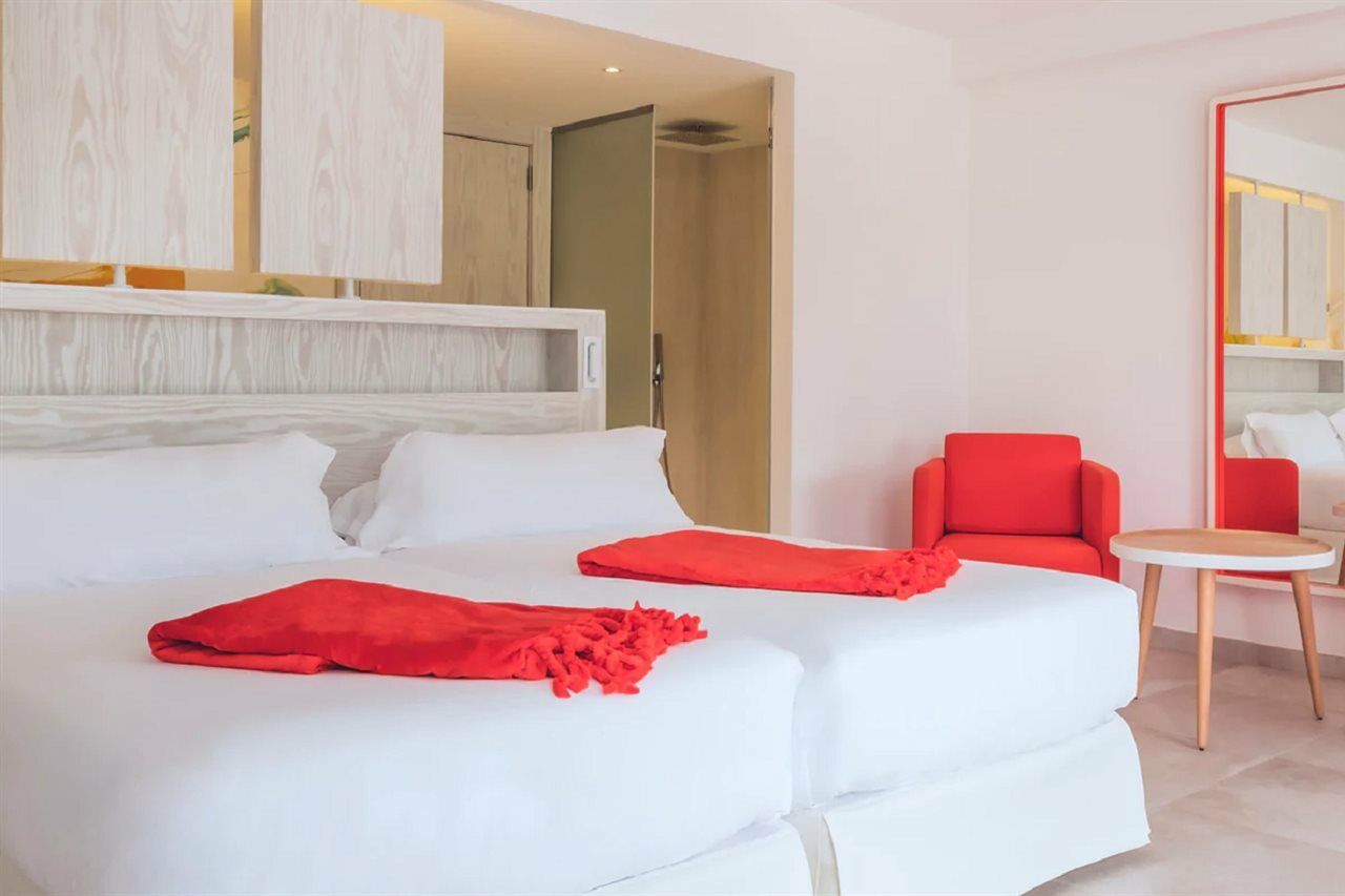 Hotel Iberostar Waves Alcudia Park 4*